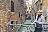 Hedi Grager unterwegs in Venedig. Foto: 2019 Reinhard A. Sudy