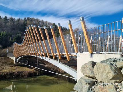 Geh- und Radwegbrücke über die Laßnitz. © Reinhard A. Sudy
