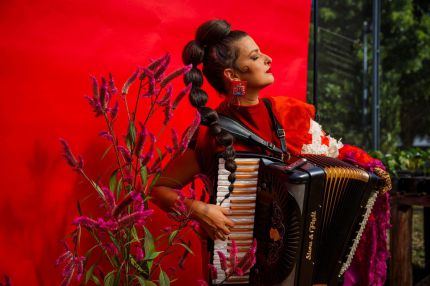 Pressefoto: Lívia Mattos, Foto von Tiago Lima